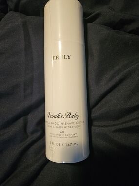 TRULY Vanilla Baby Hydra-Smooth Shave Cream - Sealed